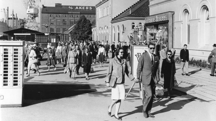 Eldre bilde fra Vestbanehallen i Oslo. trolig fra 1950 tallet.