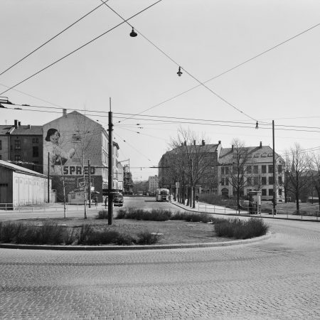 Gå til Dette var Oslos første busslinje