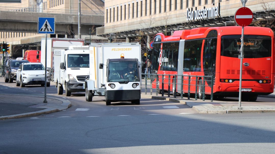 varelevering med ellastebil