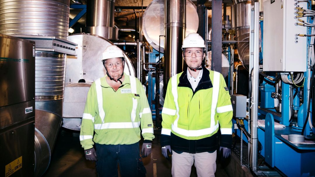 Per Ivar Bergseth and Truls Jemtland in boiler room