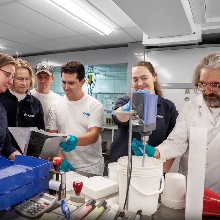 Gå til Utviklet sementfri mørtel etter klimakrav fra kommunen